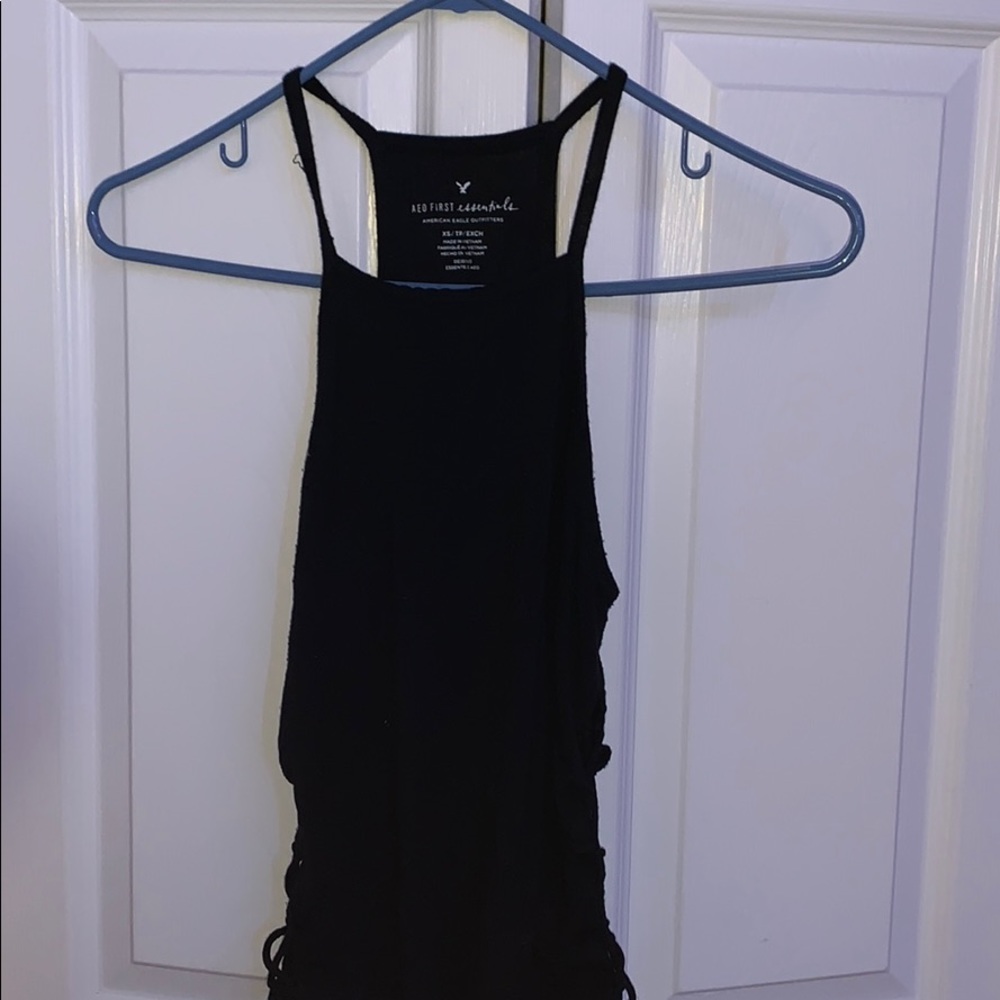Black tee